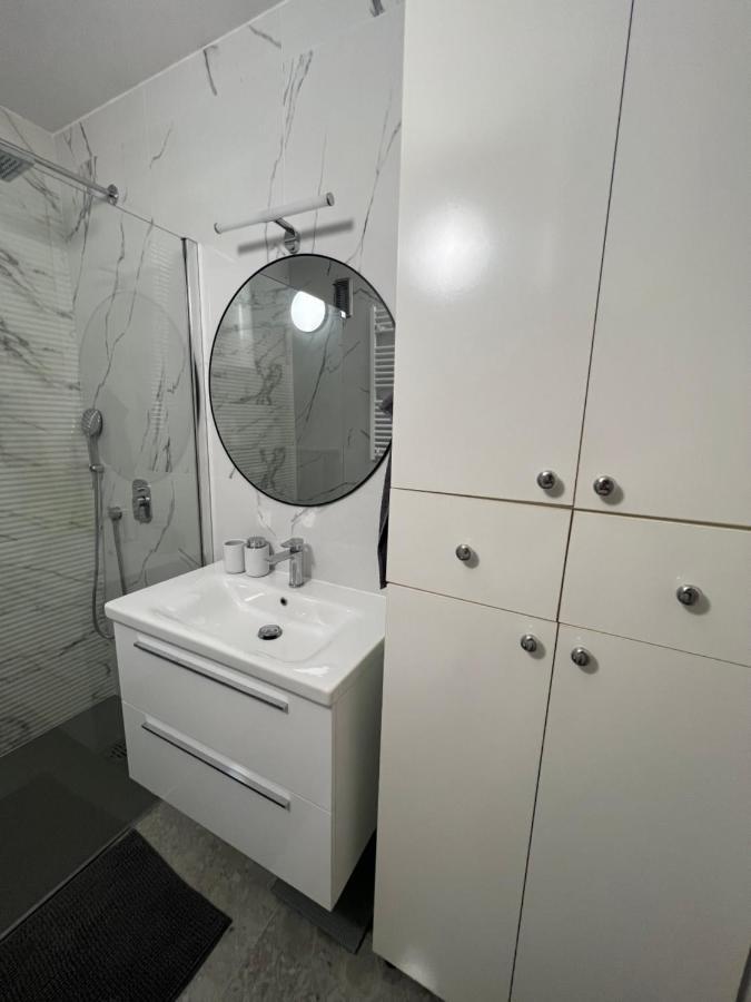 City Center Apartment Twiggy Makarska Extérieur photo