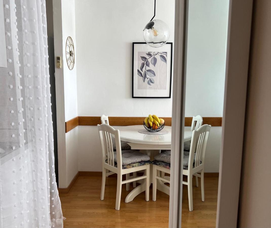 City Center Apartment Twiggy Makarska Extérieur photo