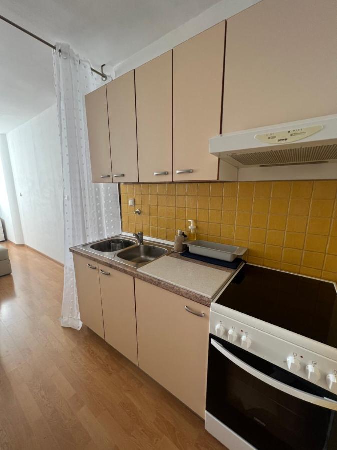City Center Apartment Twiggy Makarska Extérieur photo